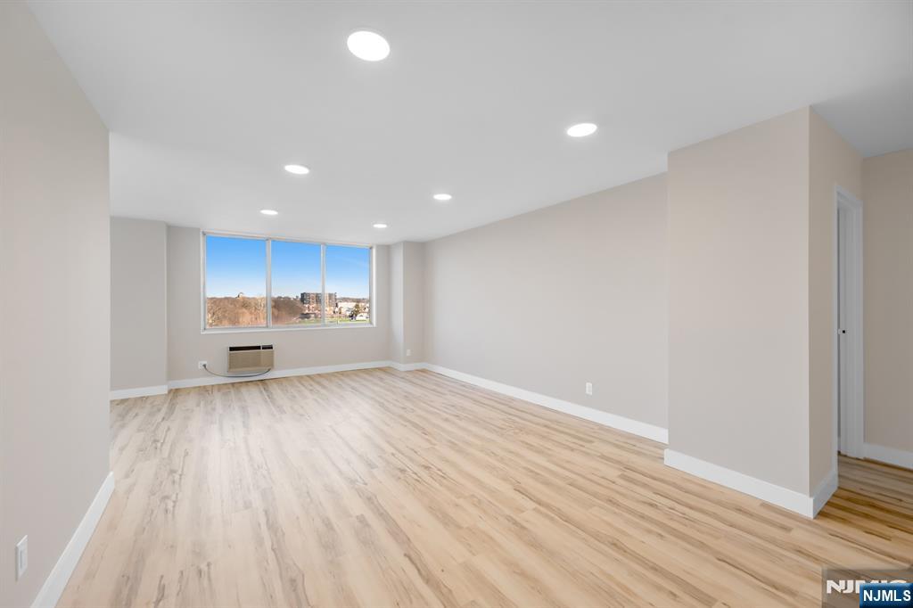 160 Overlook Avenue, Unit 3A Hackensack, NJ 07601 - Photo 7 of 30