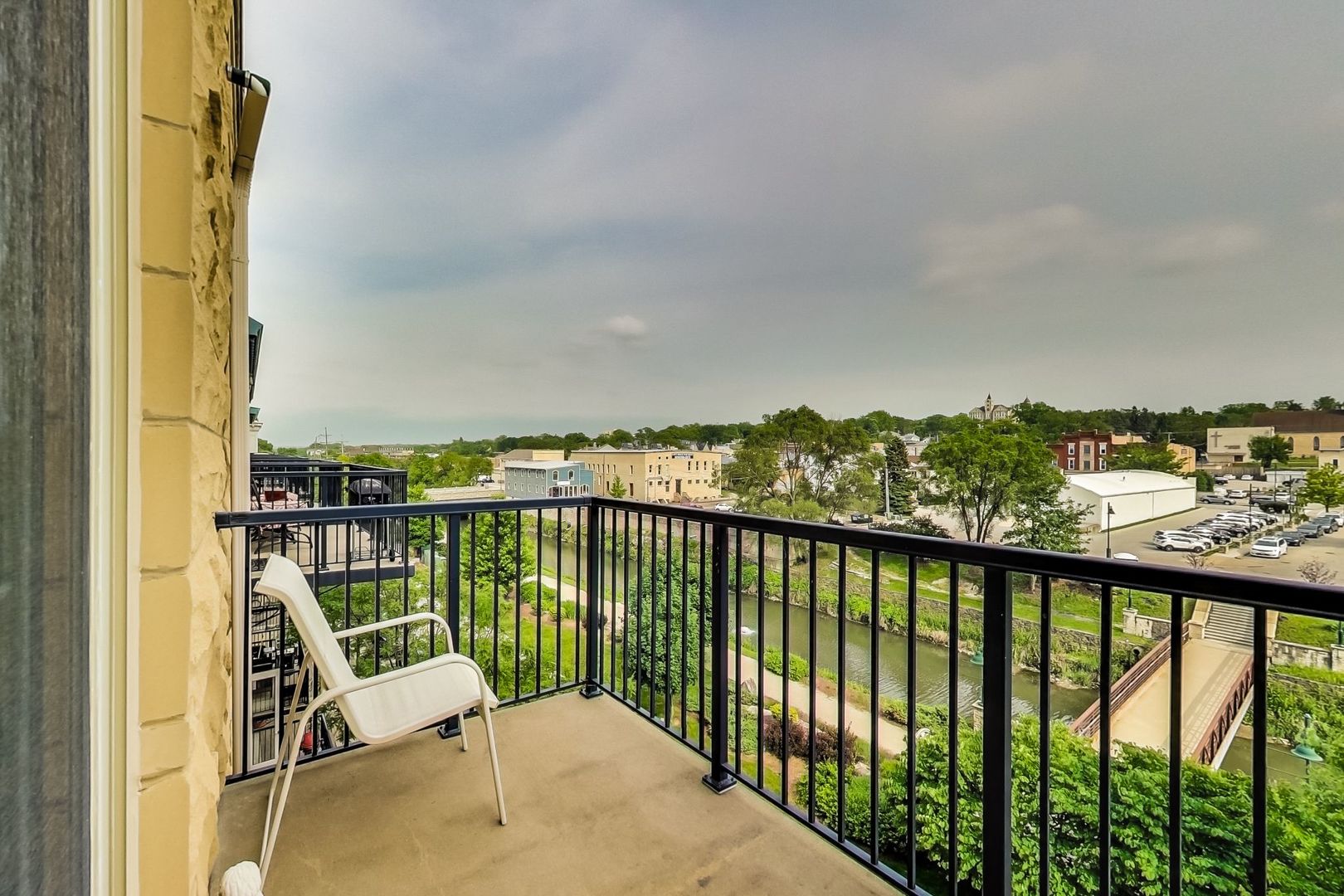 327 Front Street, Unit 2403 Lemont, IL 60439 - Photo 16 of 32