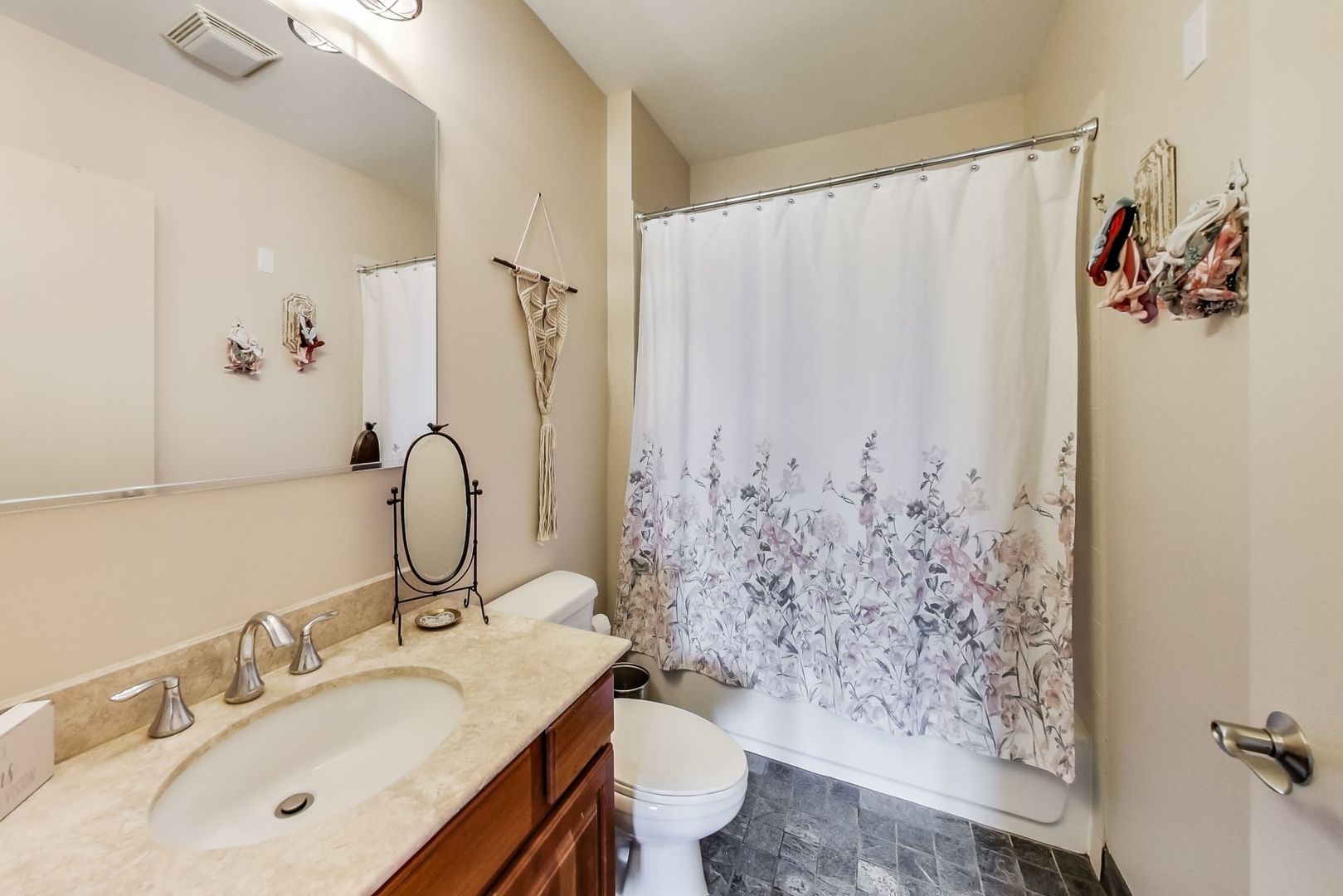327 Front Street, Unit 2403 Lemont, IL 60439 - Photo 18 of 32