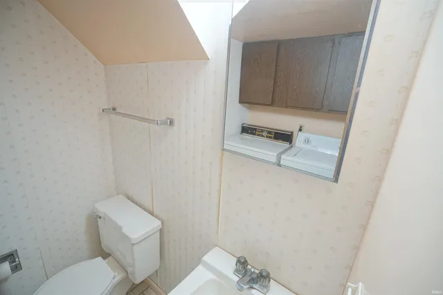 $299,000 | 435 North 225 East, Warsaw, IN 46582