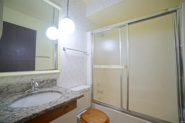 $299,000 | 435 North 225 East, Warsaw, IN 46582