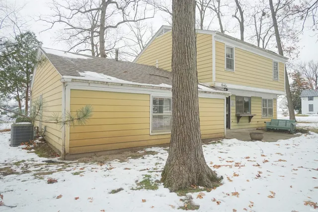 $299,000 | 435 North 225 East, Warsaw, IN 46582