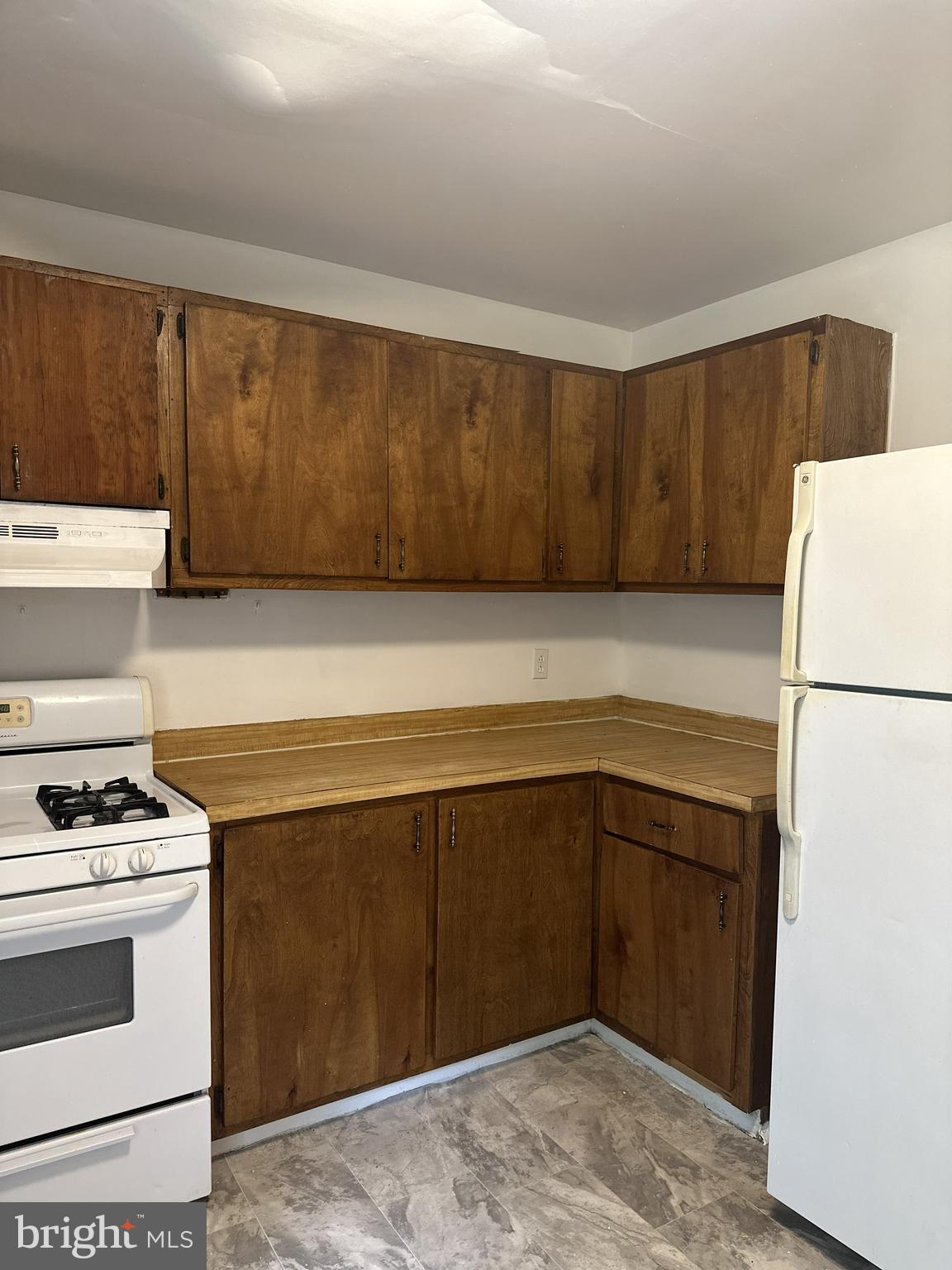 3016 Chelsea Terrace Baltimore, MD 21216 - Photo 8 of 22 Kitchen