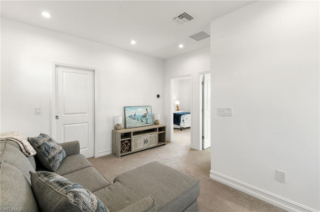 7437 Rockefeller Drive Naples, FL 34119 - Photo 15 of 32