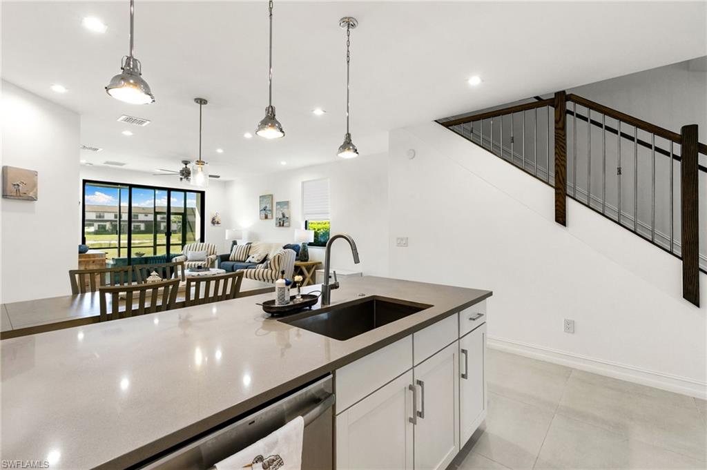 7437 Rockefeller Drive Naples, FL 34119 - Photo 7 of 32