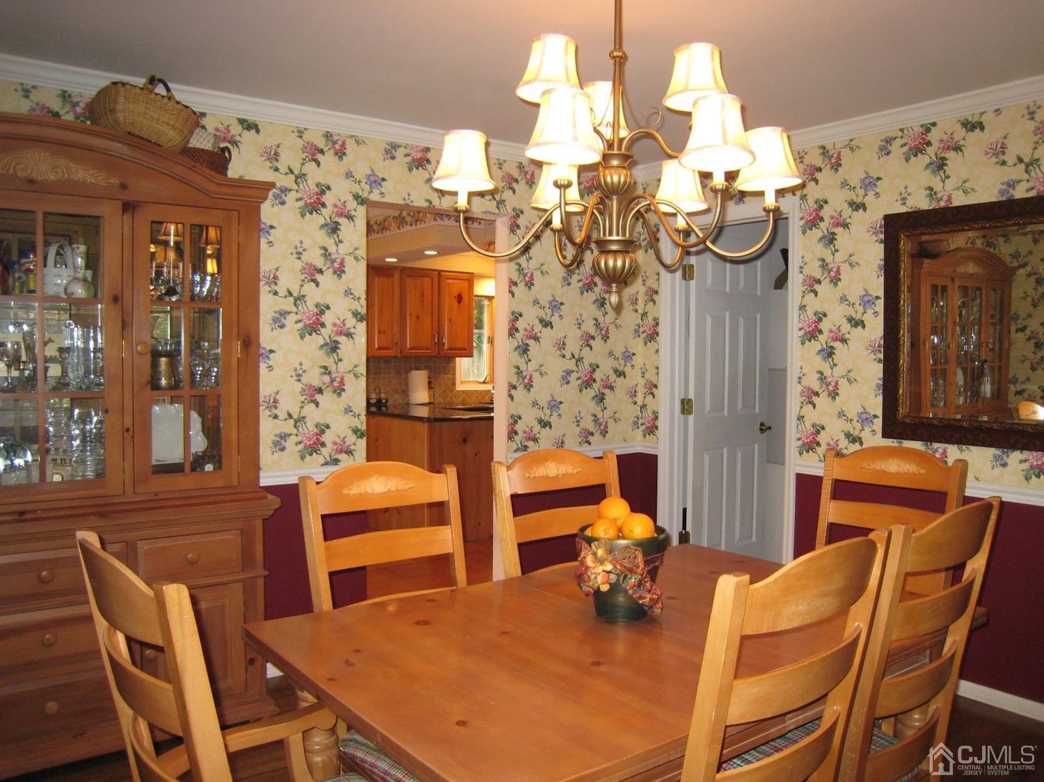 29 Revock Road East Brunswick, NJ 08816 - Photo 22 of 40 a view of a dining room with furniture