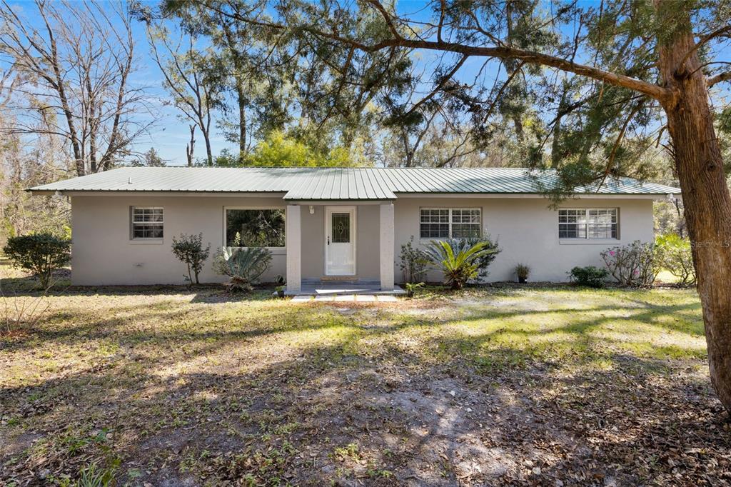 4923 Southwest Ichetucknee Ave