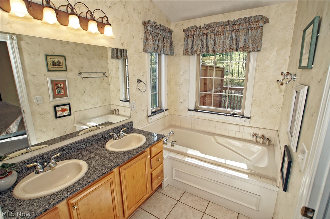 6871 Auburn Road, Unit 3 Painesville, OH 44077 - Photo 12 of 24 Gallery Image 12