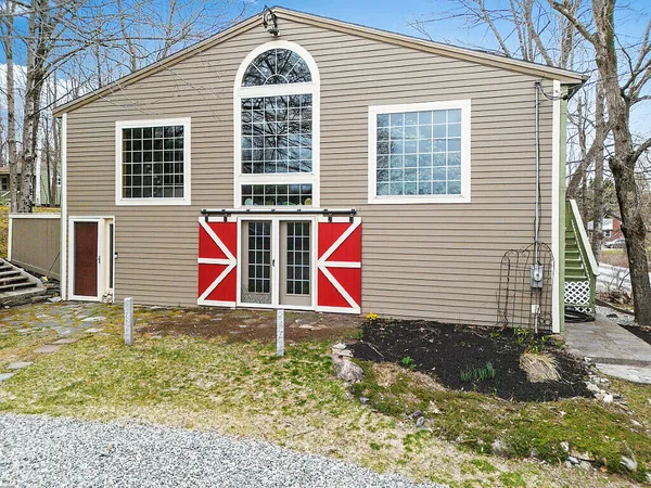 $389,900 | 310 Ridge Road, Fairfield, ME 04937