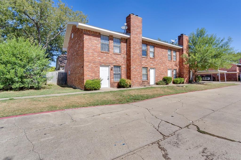 210 Rolston Road, Unit 1 Irving, TX 75060 - Photo 1 of 16