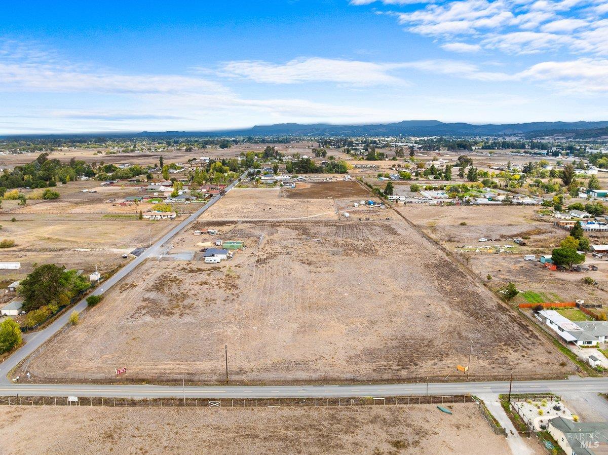 391 Millbrae Avenue Santa Rosa, CA 95407 - Photo 7 of 8 a view of a city
