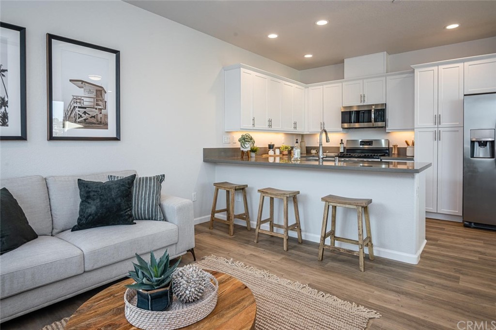 2438 Main Morro Bay, CA 93442 - Photo 5 of 32