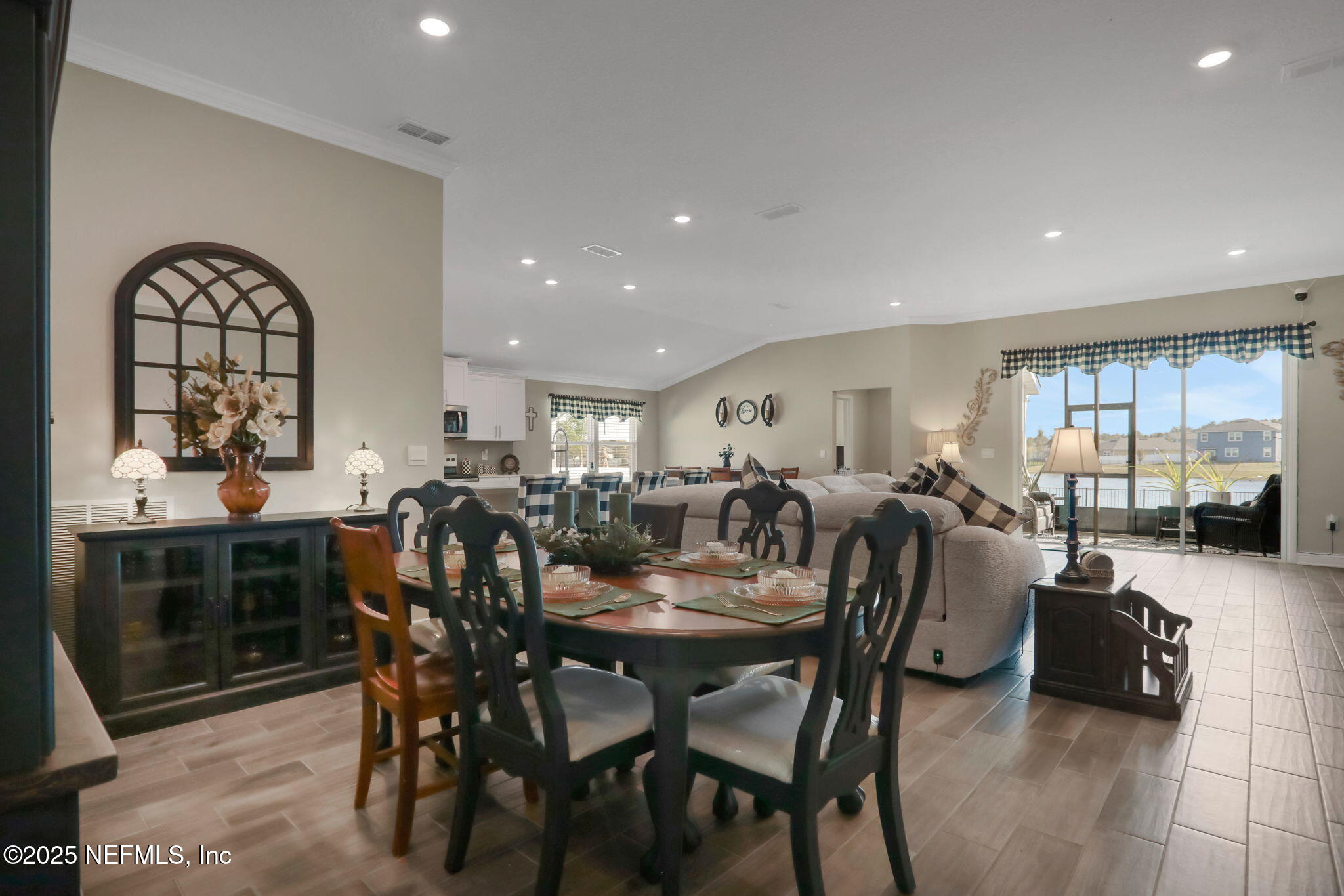 2496 Cold Stream Lane Green Cove Springs, FL 32043 - Photo 8 of 58 Dining/Family Room