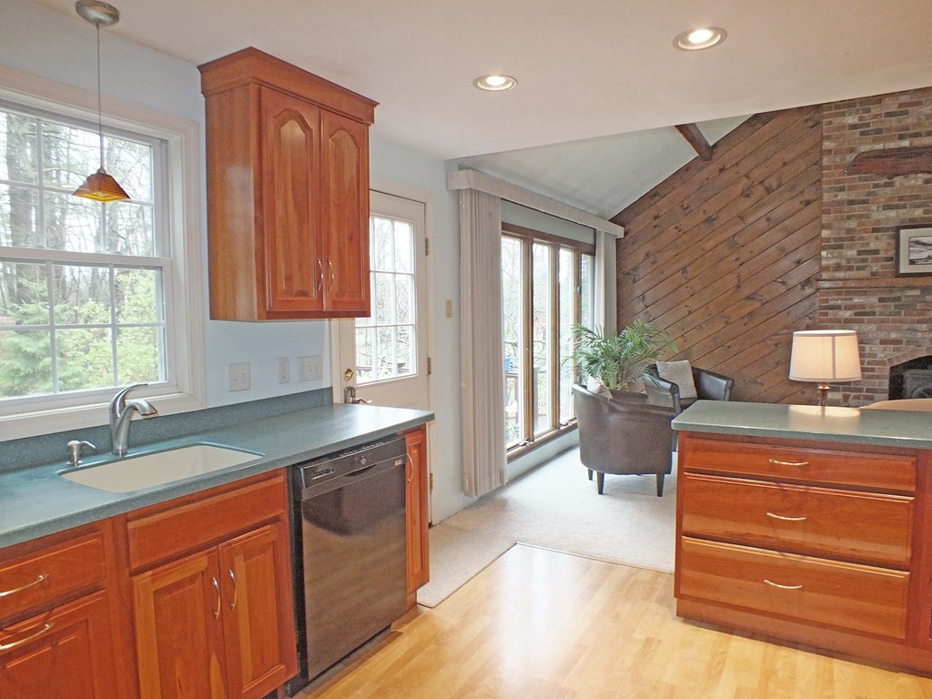 79 Mill Road Chelmsford, MA 01824 - Photo 6 of 28
