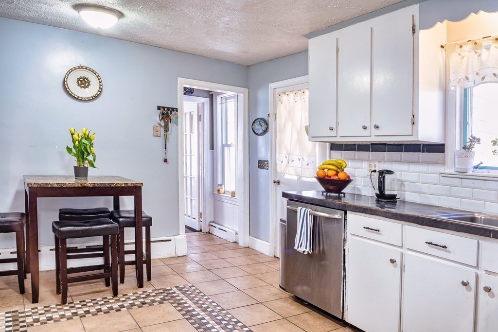 141 Brook Road Quincy, MA 02169 - Photo 9 of 38 Gallery Image 9