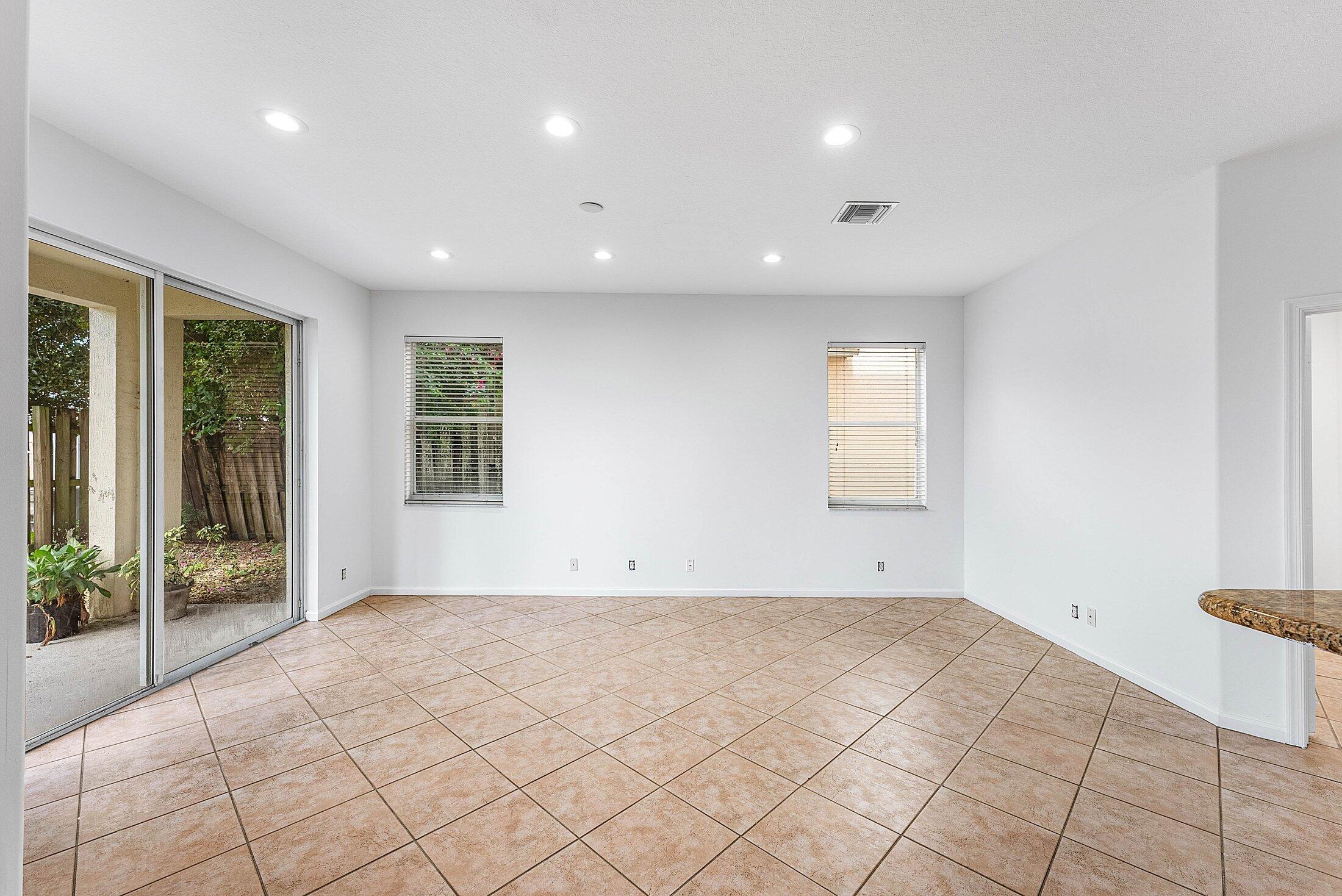 9724 Vineyard Court Boca Raton, FL 33428 - Photo 17 of 56 Family Room