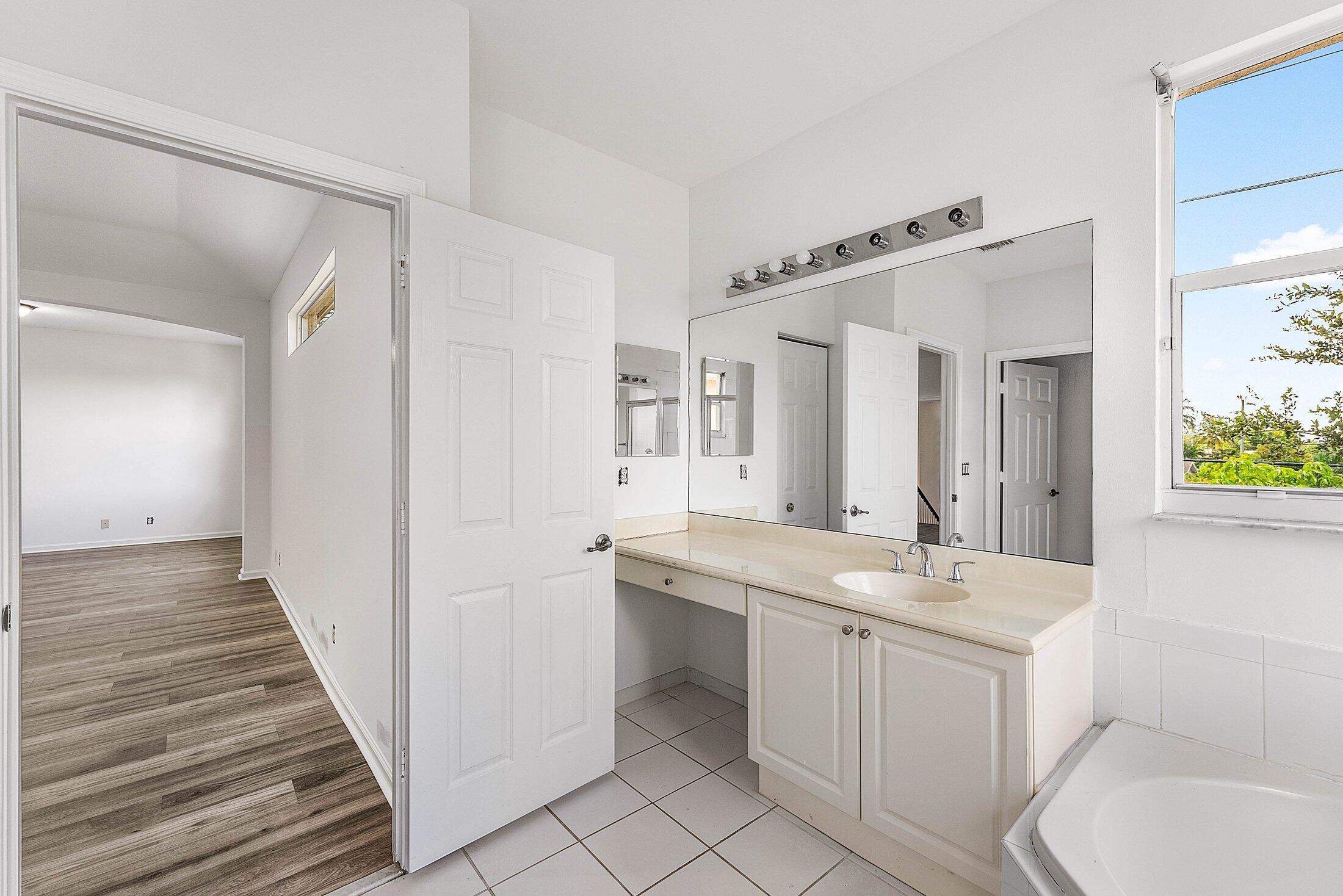 9724 Vineyard Court Boca Raton, FL 33428 - Photo 30 of 56 030-9724VineyardCourt-BocaRaton-FL-33428