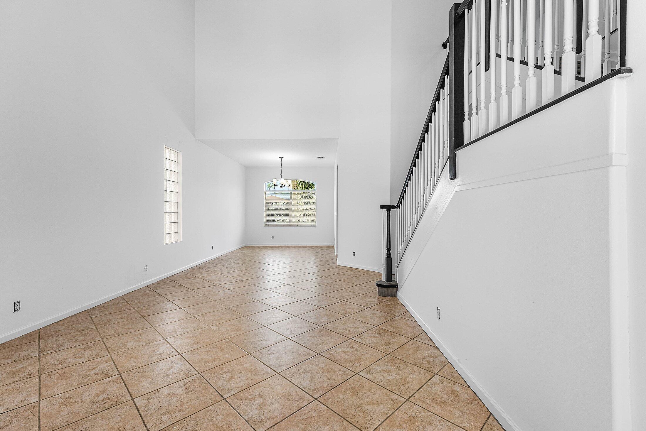 9724 Vineyard Court Boca Raton, FL 33428 - Photo 5 of 56 Formal Living Room