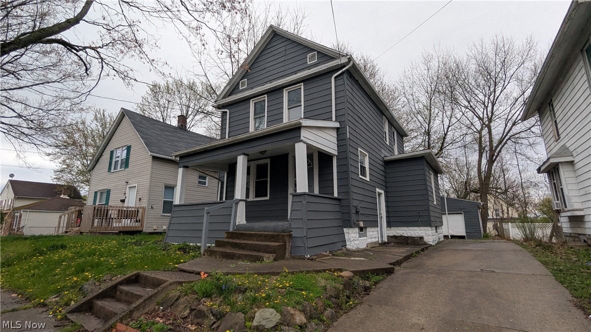 379 Homestead Street Akron, OH 44306 - Photo 2 of 45