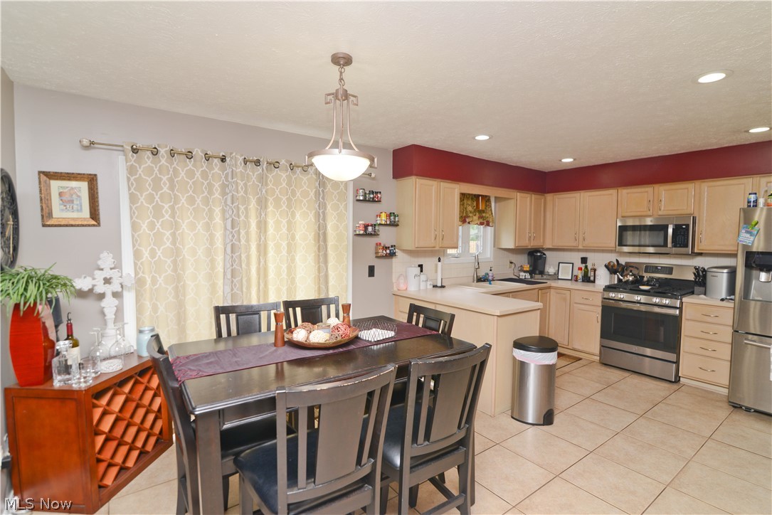 7025 Kirk Road Canfield, OH 44406 - Photo 11 of 44 Gallery Image 11