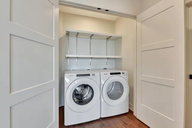 $9,995 | 3012 Excelsior Boulevard, Unit 804, Minneapolis, MN 55416