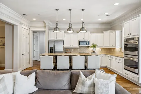 $795,000 | 1015 Westhaven Boulevard, Unit 210, Franklin, TN 37064
