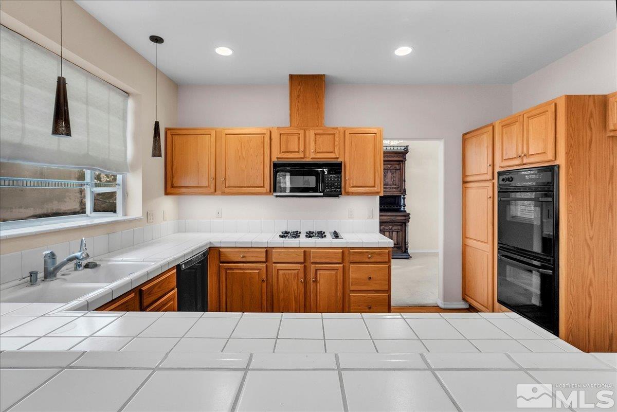 2435 Solitude Drive Reno, NV 89511 - Photo 8 of 40 Photo 8