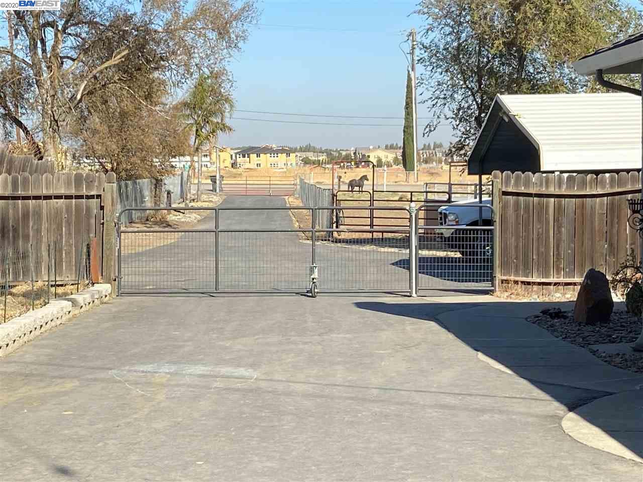 19420 West Grant Line Road Tracy, CA 95391 - Photo 1 of 28 Gallery Image 1