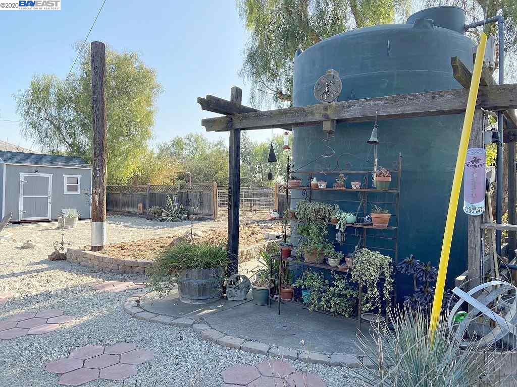 19420 West Grant Line Road Tracy, CA 95391 - Photo 20 of 28 Gallery Image 20