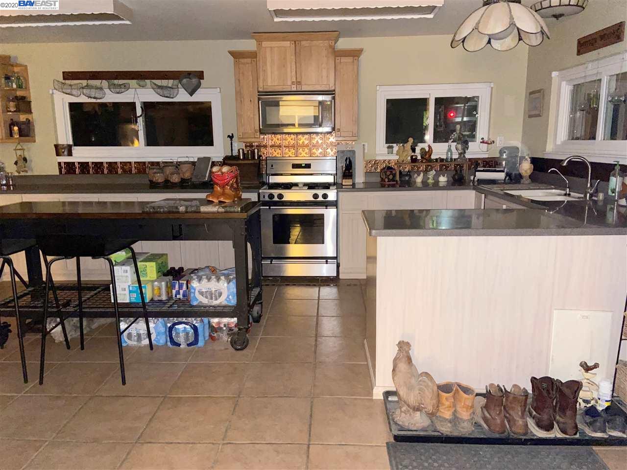 19420 West Grant Line Road Tracy, CA 95391 - Photo 6 of 28 Gallery Image 6