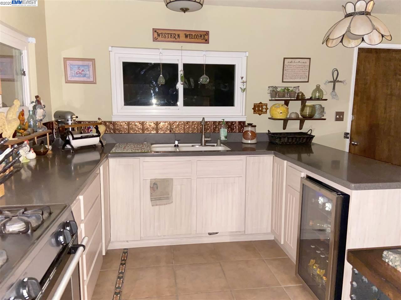 19420 West Grant Line Road Tracy, CA 95391 - Photo 8 of 28 Gallery Image 8