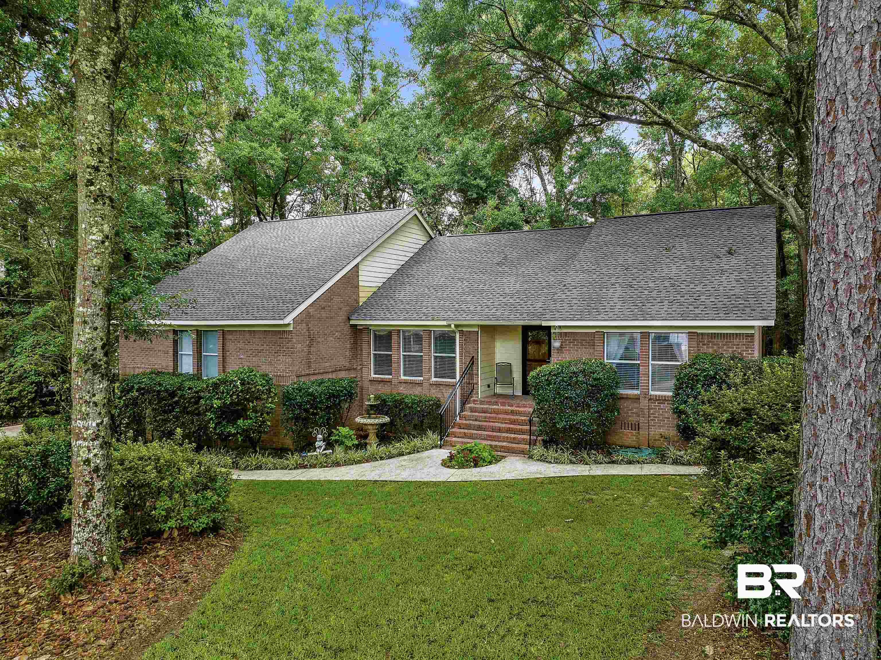 305 Beall Lane Daphne, AL 36526 - Photo 3 of 28 Front of Home