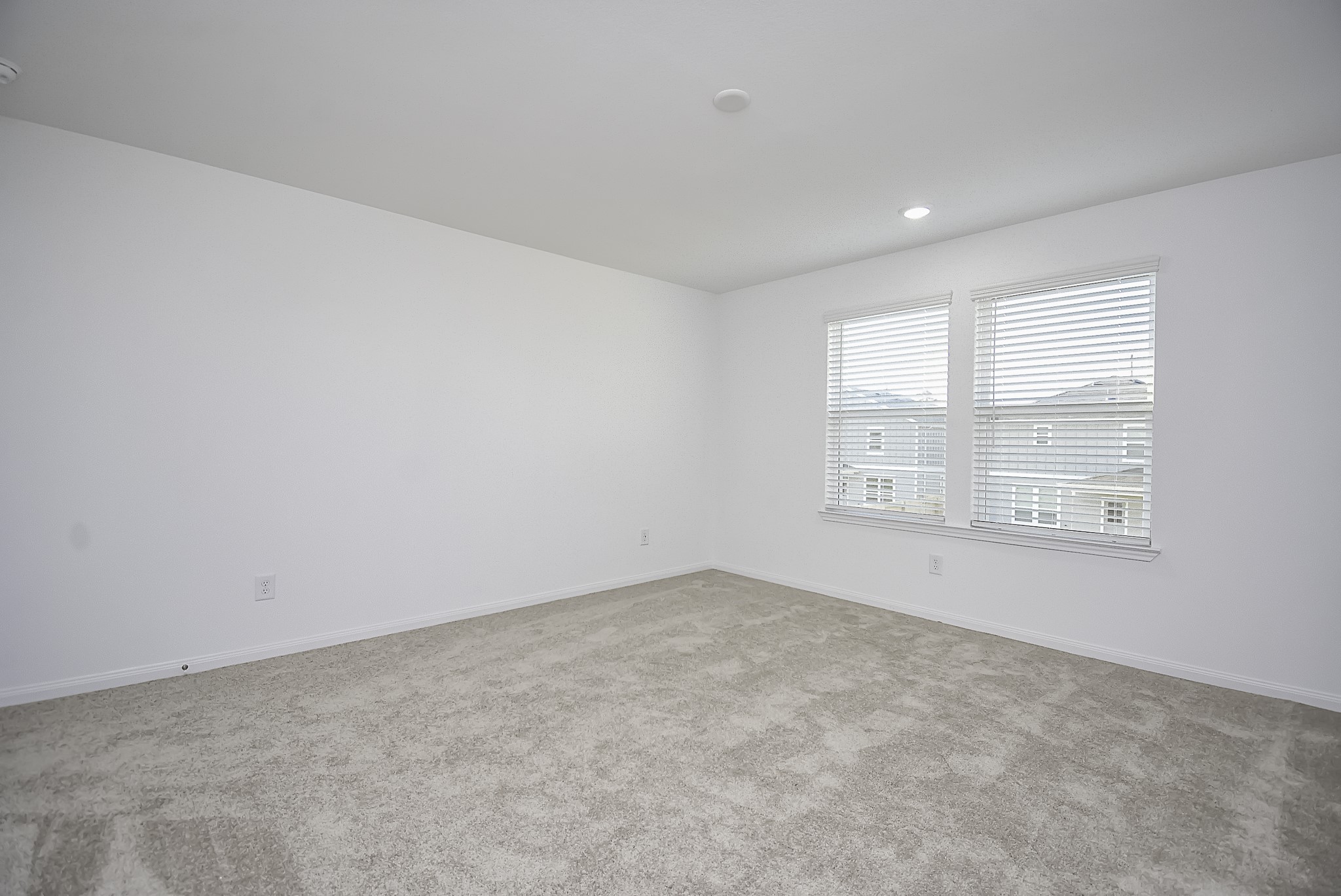 23407 Honey Spade Road Hockley, TX 77447 - Photo 17 of 34 an empty room with windows