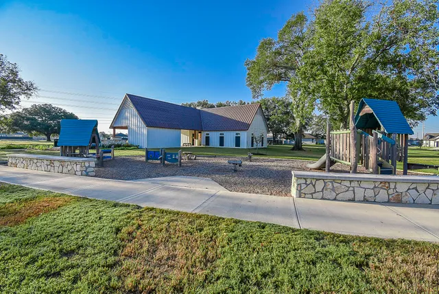 $2,250 | 23407 Honey Spade Road, Hockley, TX 77447