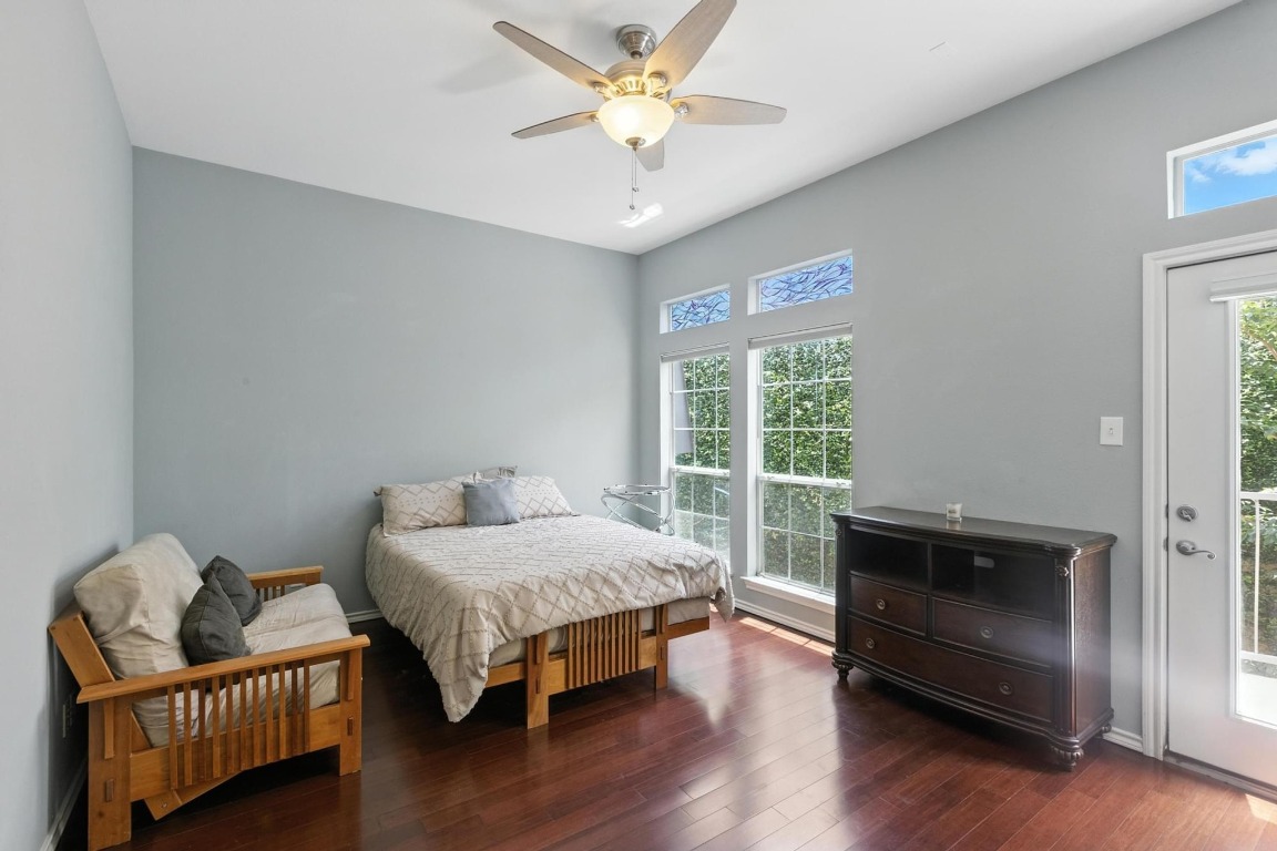 2918 Ranch Road 620, Unit 185 Austin, TX 78734 - Photo 20 of 39 a bedroom with a bed and a window