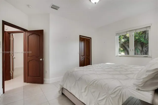 $1,899,000 | 13550 Southwest 82nd Avenue, Pinecrest, FL 33156