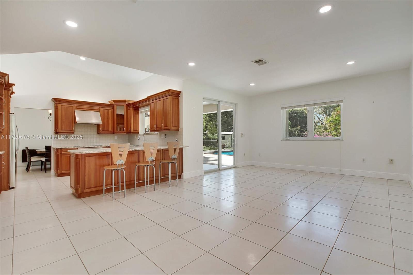 13550 Southwest 82nd Avenue Pinecrest, FL 33156 - Photo 7 of 25