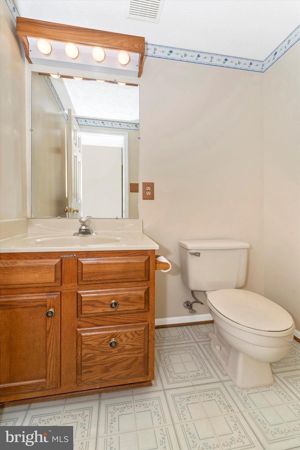 507 Goldspire Circle Frederick, MD 21703 - Photo 14 of 41 Half bath on main level