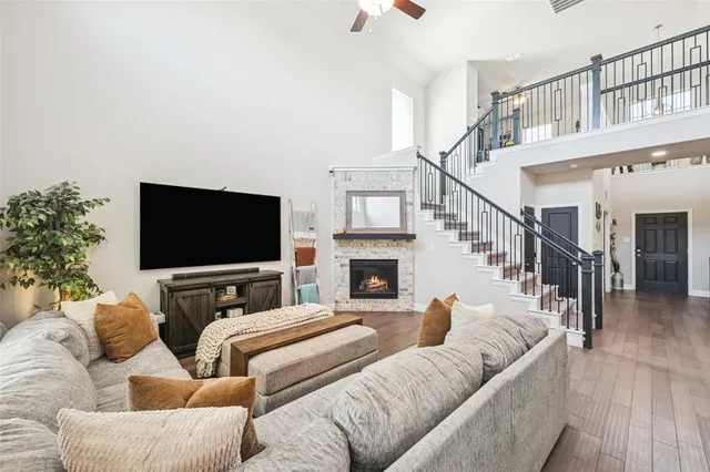 $3,250 | 11852 Toppell Trail, Fort Worth, TX 76052