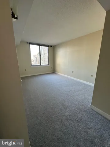 $2,600 | 555 Massachusetts Avenue Northwest, Unit 917, Washington, DC 20001