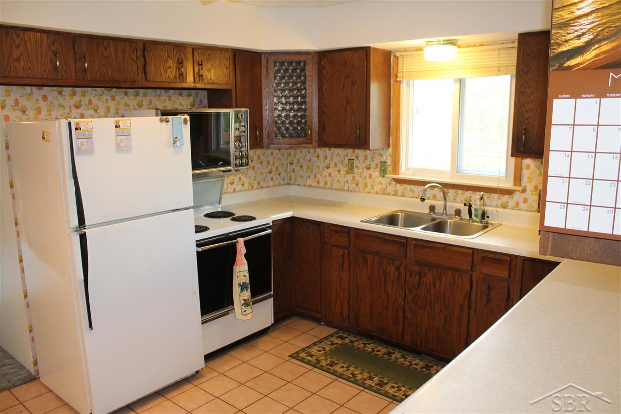 11554 Bell Burt, MI 48417 - Photo 7 of 19 31320333-6.JPG
