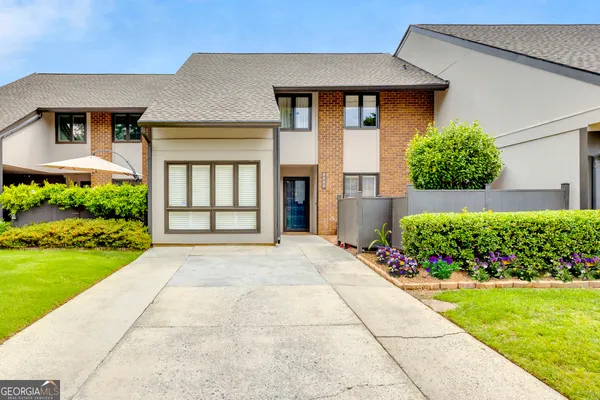 $399,999 | 3252 Clairmont N Northeast, Atlanta, GA 30329