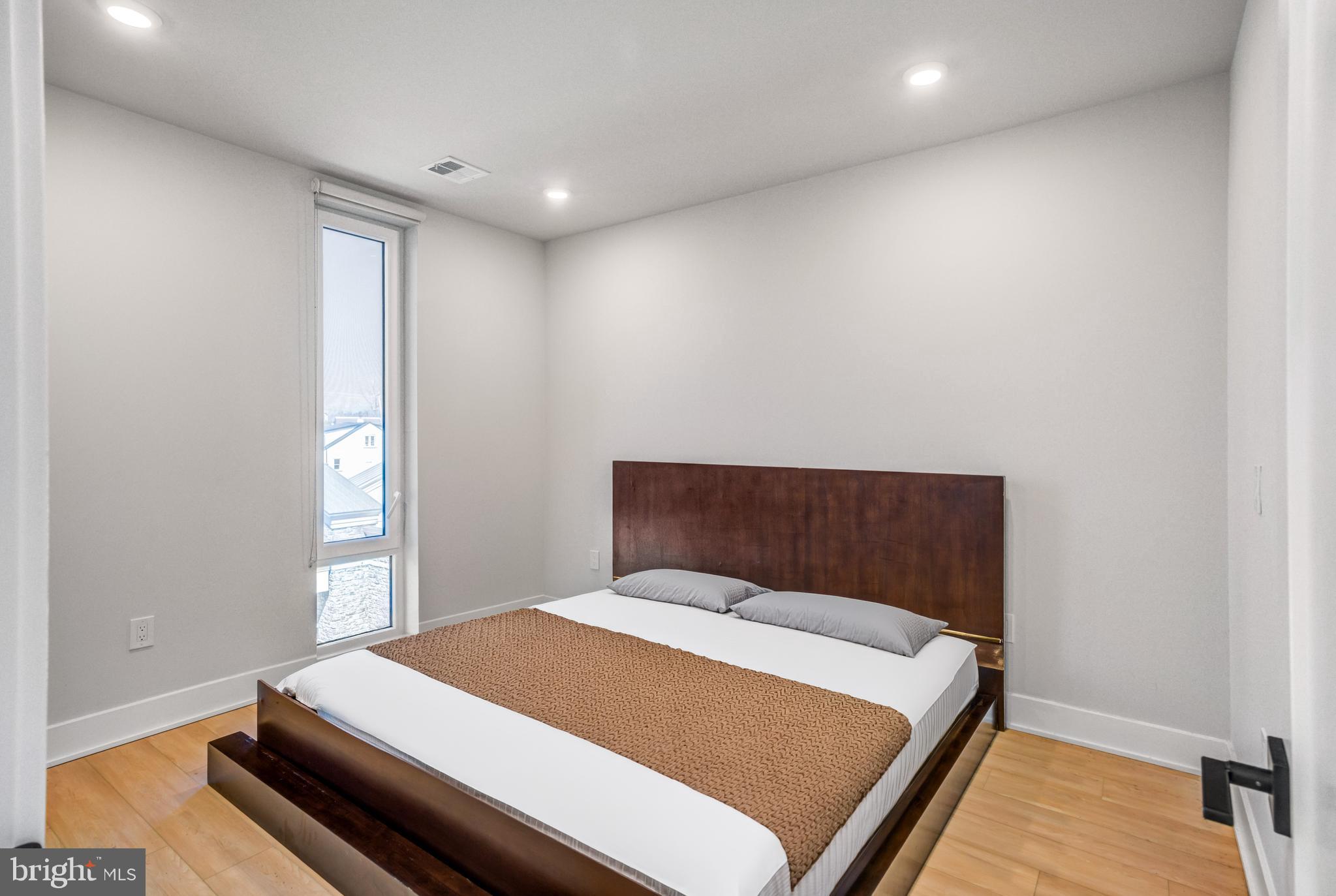 6910 Ridge Avenue, Unit 113 Philadelphia, PA 19128 - Photo 4 of 9 Gallery Image 4