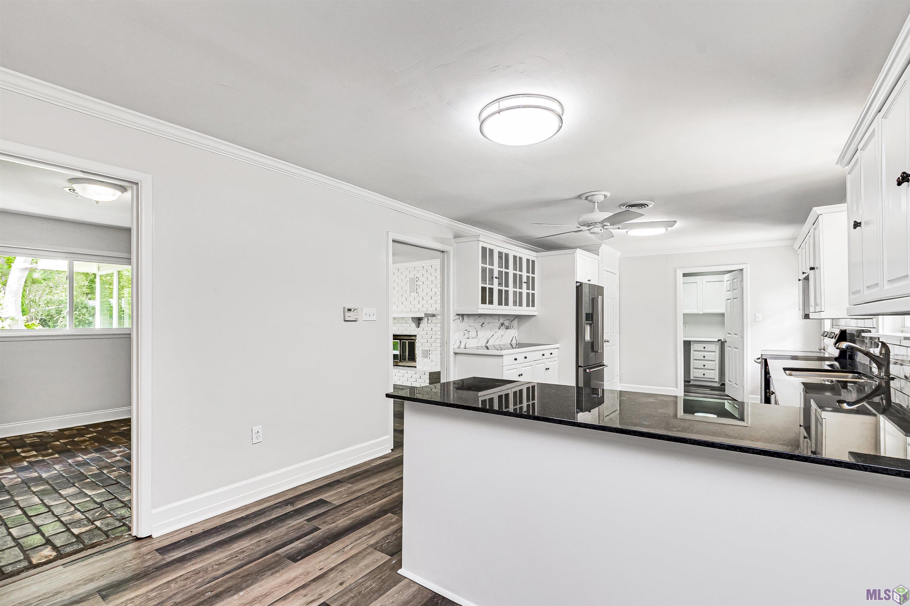 8245 Rainbow Drive Baton Rouge, LA 70809 - Photo 3 of 17