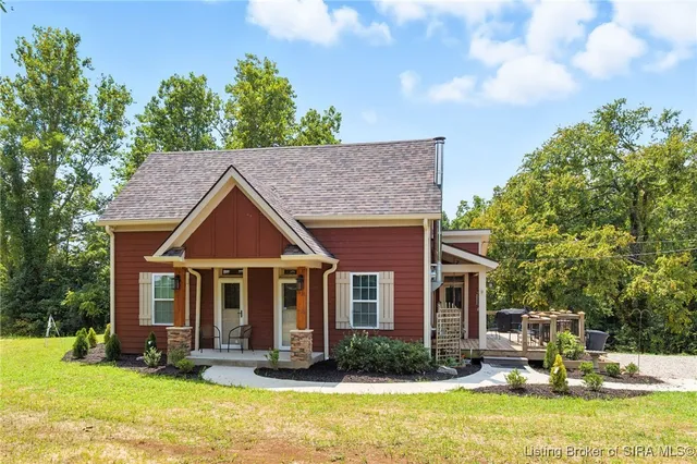 $259,000 | 3745 Crandall Lanesville Road Northeast, Lanesville, IN 47136