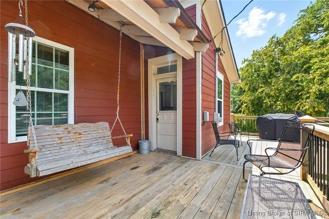 $259,000 | 3745 Crandall Lanesville Road Northeast, Lanesville, IN 47136