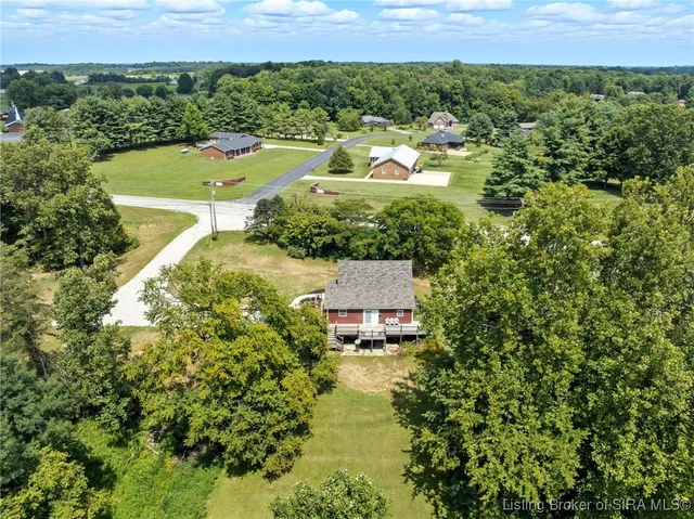 $259,000 | 3745 Crandall Lanesville Road Northeast, Lanesville, IN 47136