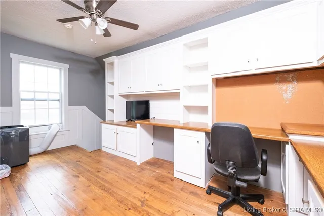 $259,000 | 3745 Crandall Lanesville Road Northeast, Lanesville, IN 47136