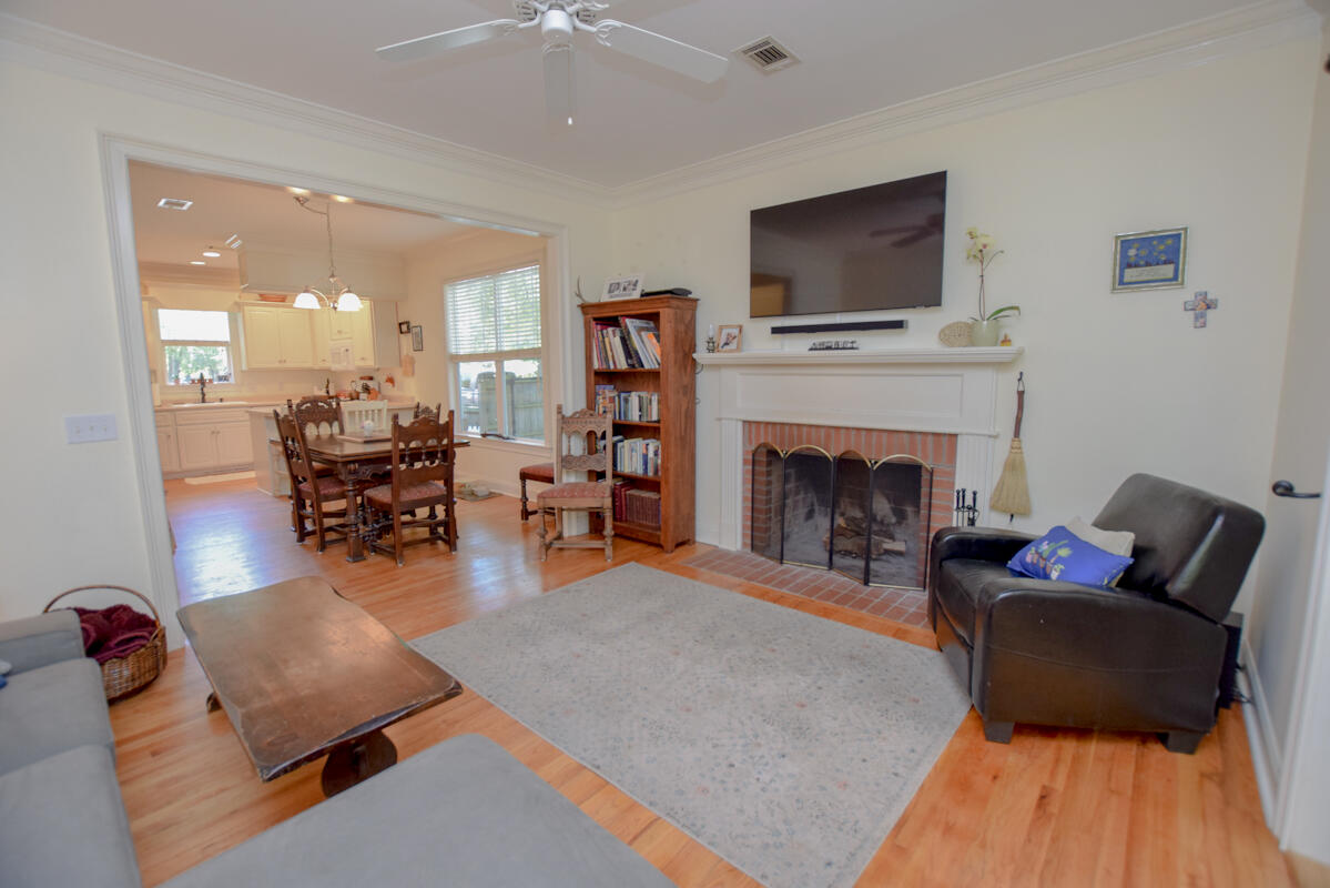 1516 Colleton Avenue Southeast Aiken, SC 29801 - Photo 3 of 23