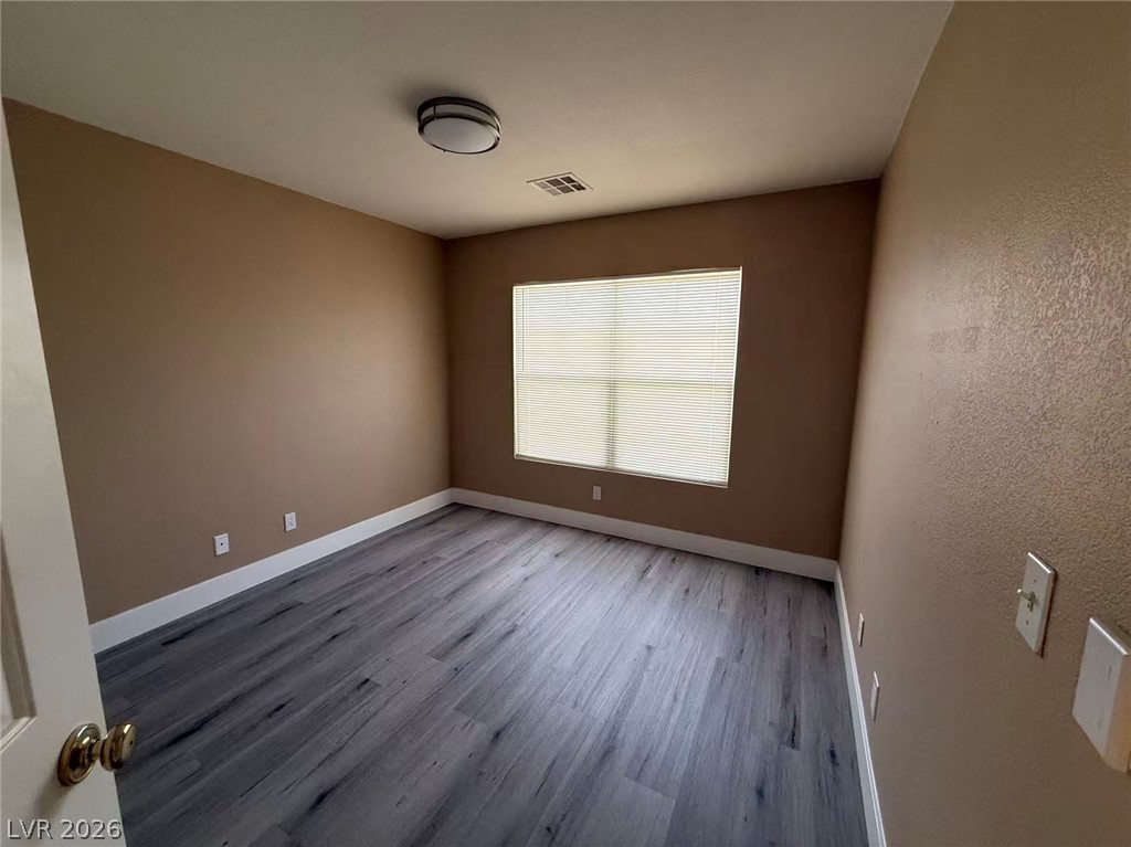 8473 Opal Splendor Avenue Las Vegas, NV 89147 - Photo 7 of 11